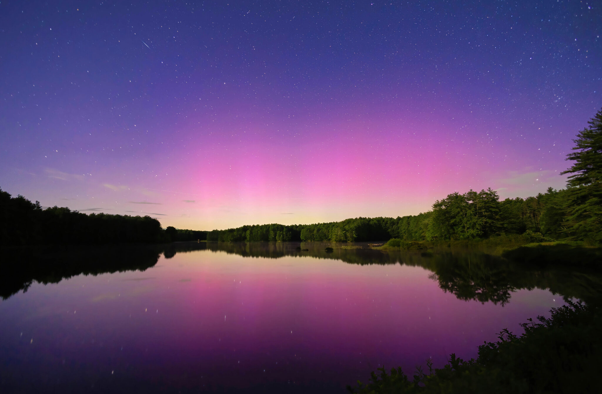 Photo of the Week Aurora Borealis over Lake Wyola by Darya Zelentsova