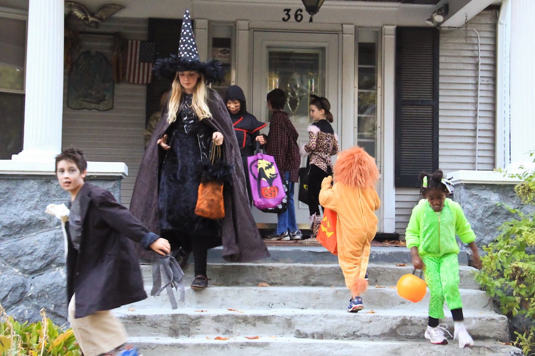 Portion of Lincoln Avenue Will Close to Traffic for Halloween Amherst