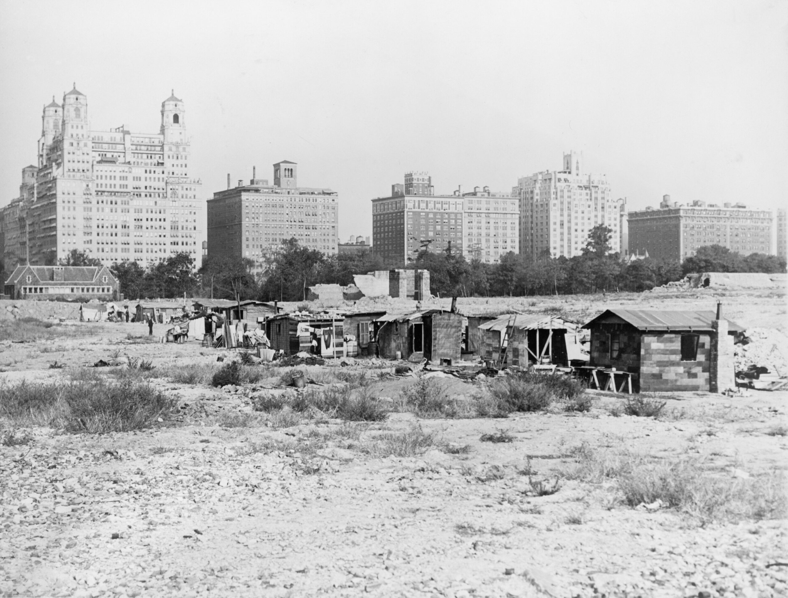 Squatter's,Shacks,In,Central,Park,With,The,Landmark,Dakota,Apartment